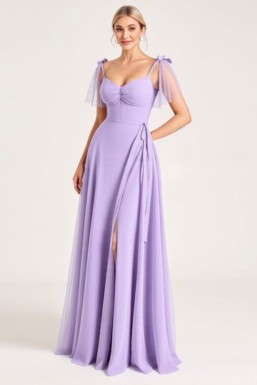 Mousseline de soie lilas Une ligne nouée Bretelles Robe longue de demoiselle d’honneur avec fente